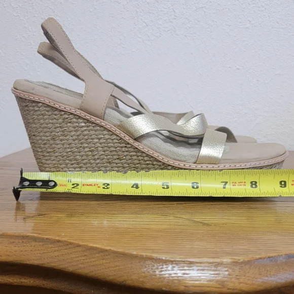 #20 NWOB Soft Walk Tan Platform Slingback Sandals 10.5N - Picture 14 of 16
